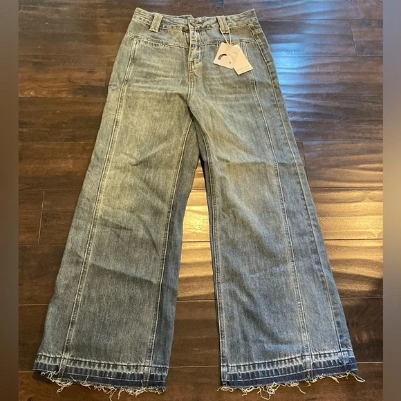 New Wide Leg Vintage Denim Distressed Jeans NWT The Perfect pair of jeans Trendy - Picture 2 of 11
